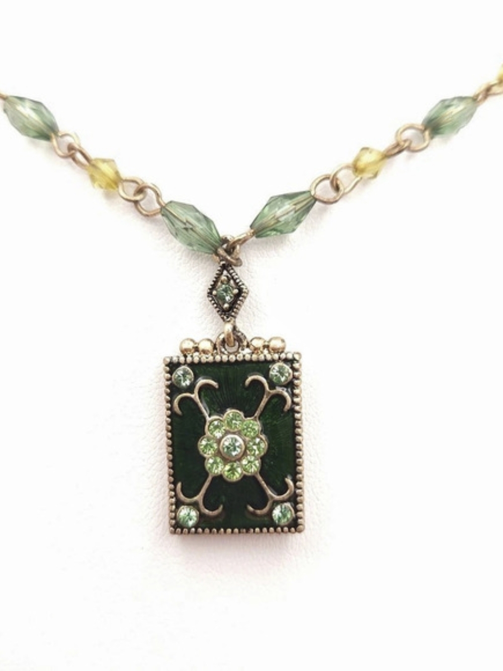 Liz Claiborne | Vintage Delicate Necklace Beaded Green